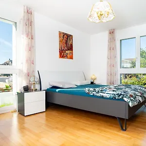  Habitación en casa particular Vk - R - Zuerich Airport - Luxury - - Raetschengaessli - Suiza